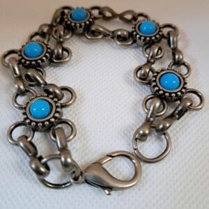 Bracelet with turquoise colored beads