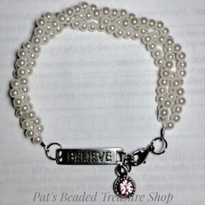 Believe glass pearl bracelet