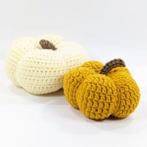 Pumpkin Medium Cream & Gold Set