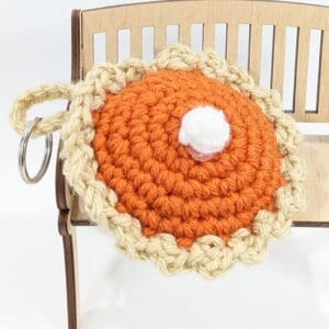 Pumpkin pie plush crochet keyring
