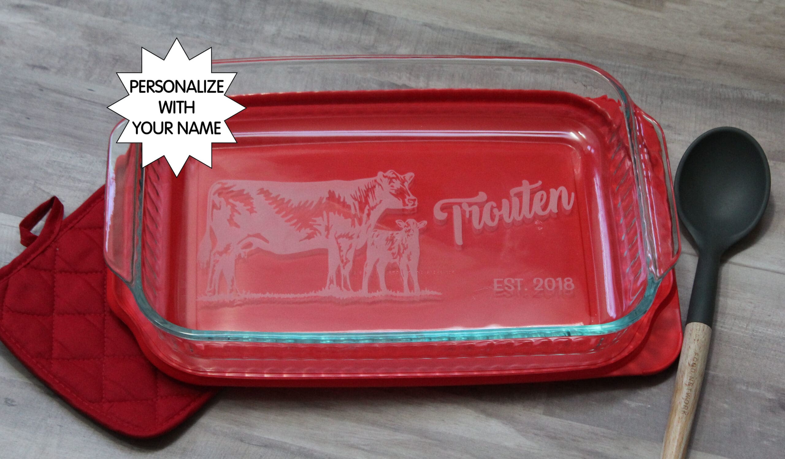 Angus cattle customized 9×13 casserole dish | personalized baking pan | custom engraved family recipe gift Angus cattle customized 9×13 casserole dish | personalized baking pan | custom engraved family recipe gift - image 3