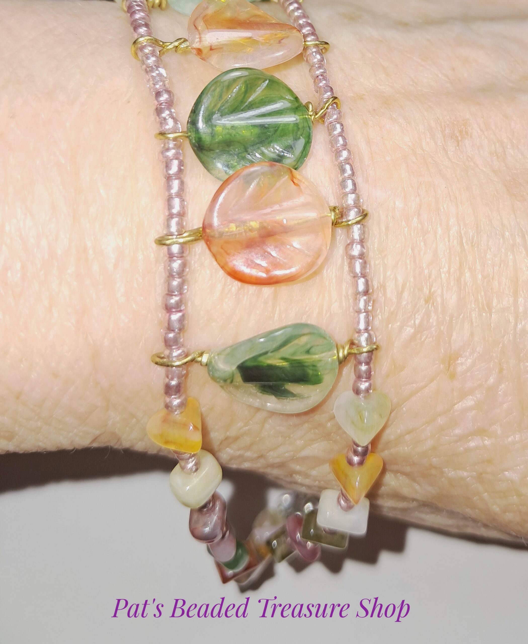 Unique spring garden acrylic beaded bracelet Unique spring garden acrylic beaded bracelet - image 2