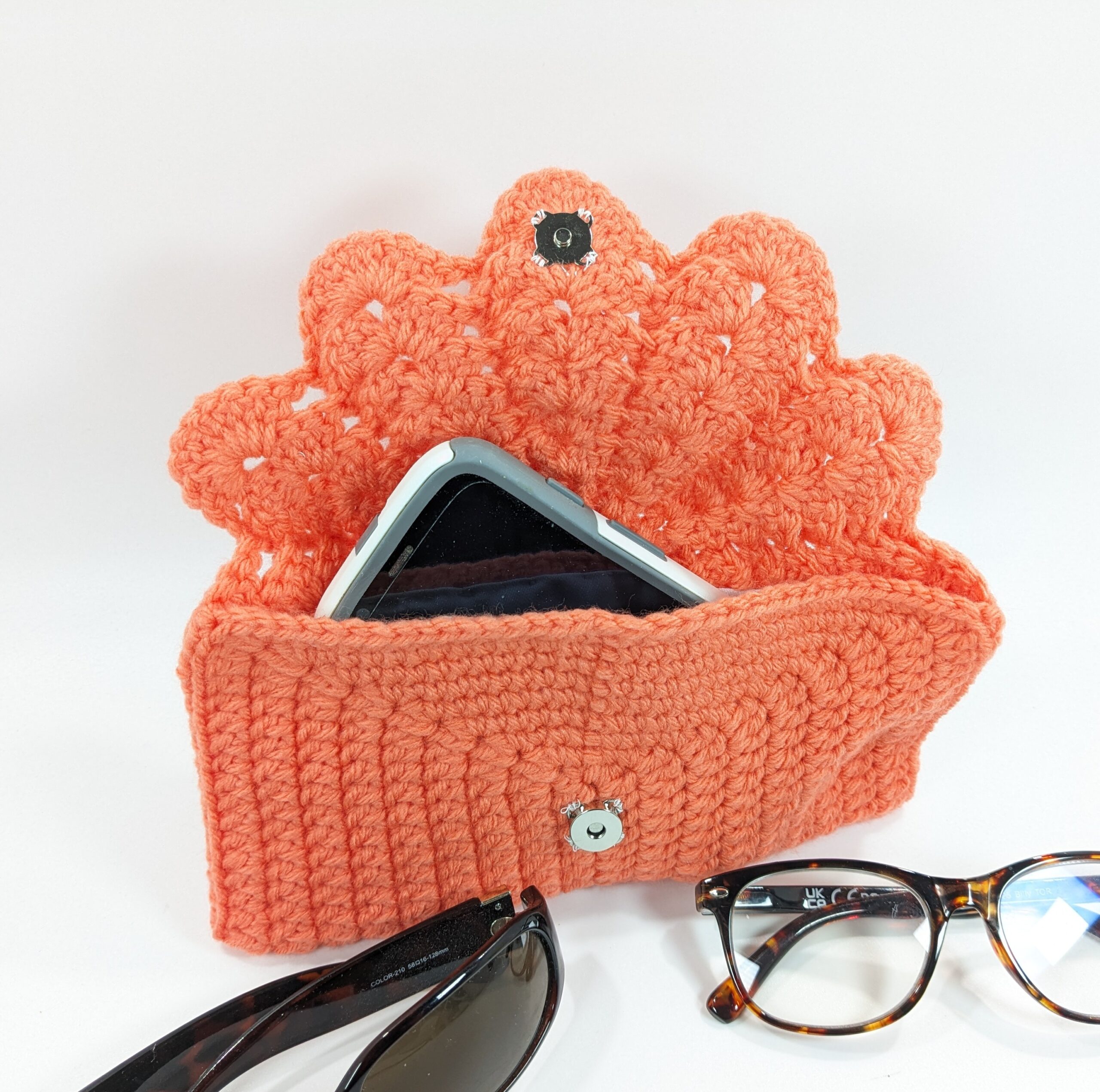 Shell phone & glasses coral crochet case Shell phone & glasses coral crochet case