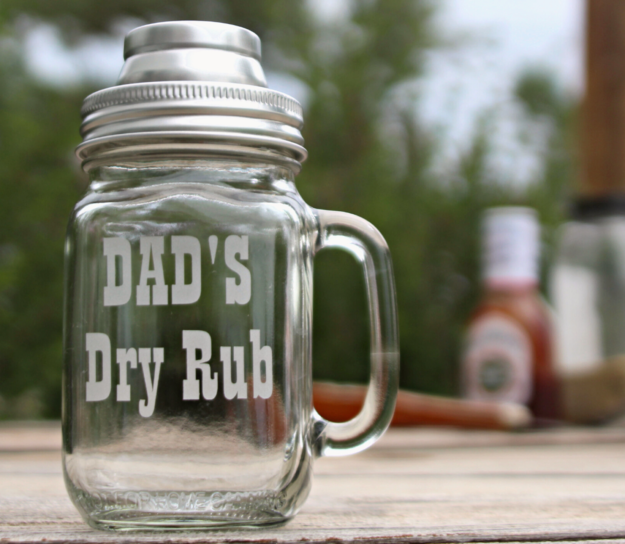 Dad's dry rub spice shaker jar engraved Dad's dry rub spice shaker jar engraved 16 oz
