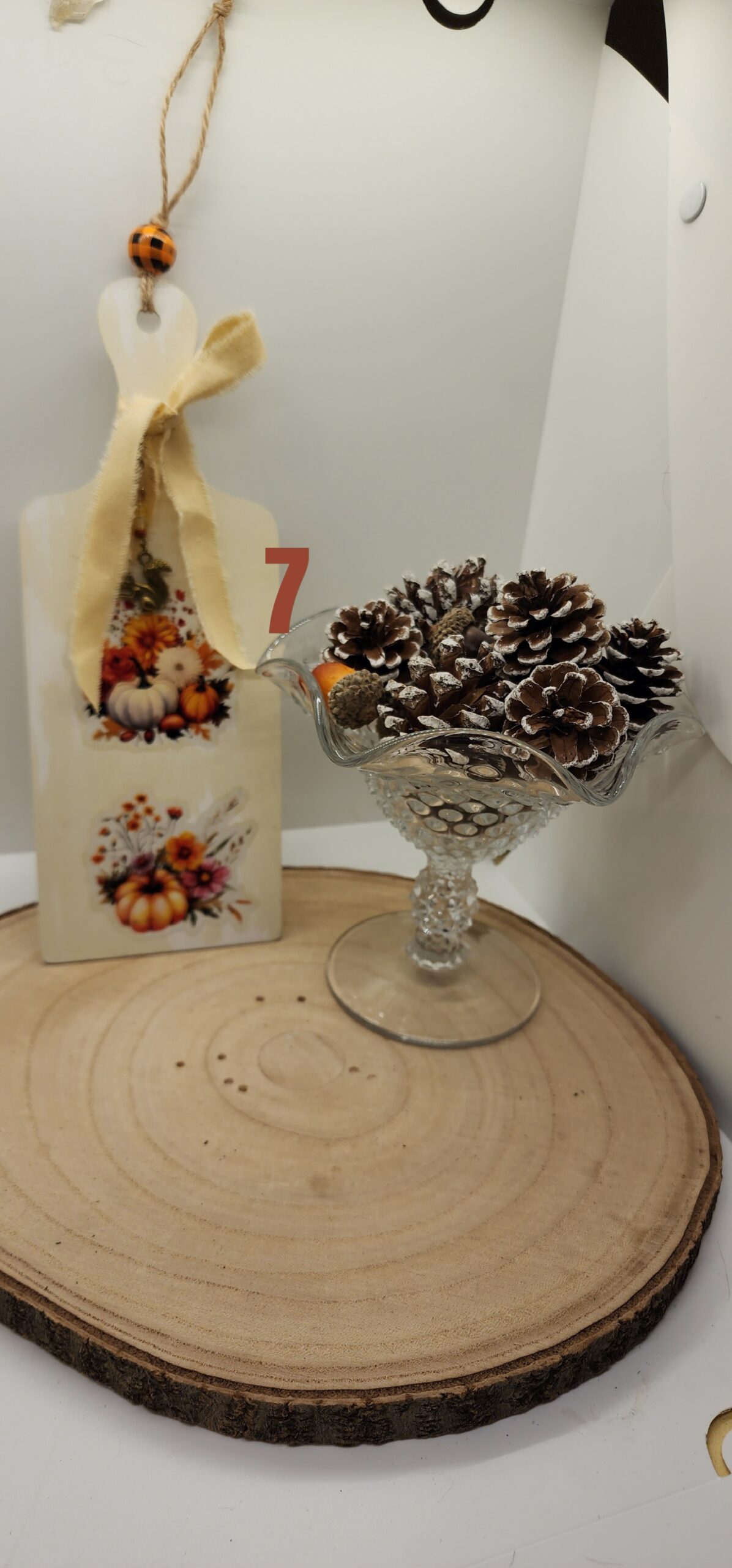 Handmade wooden fall decor-mini pumpkin and sunflower mini cutting board-wall hanger or door hanger Handmade wooden fall decor-mini pumpkin and sunflower mini cutting board-wall hanger or door hanger - image 13