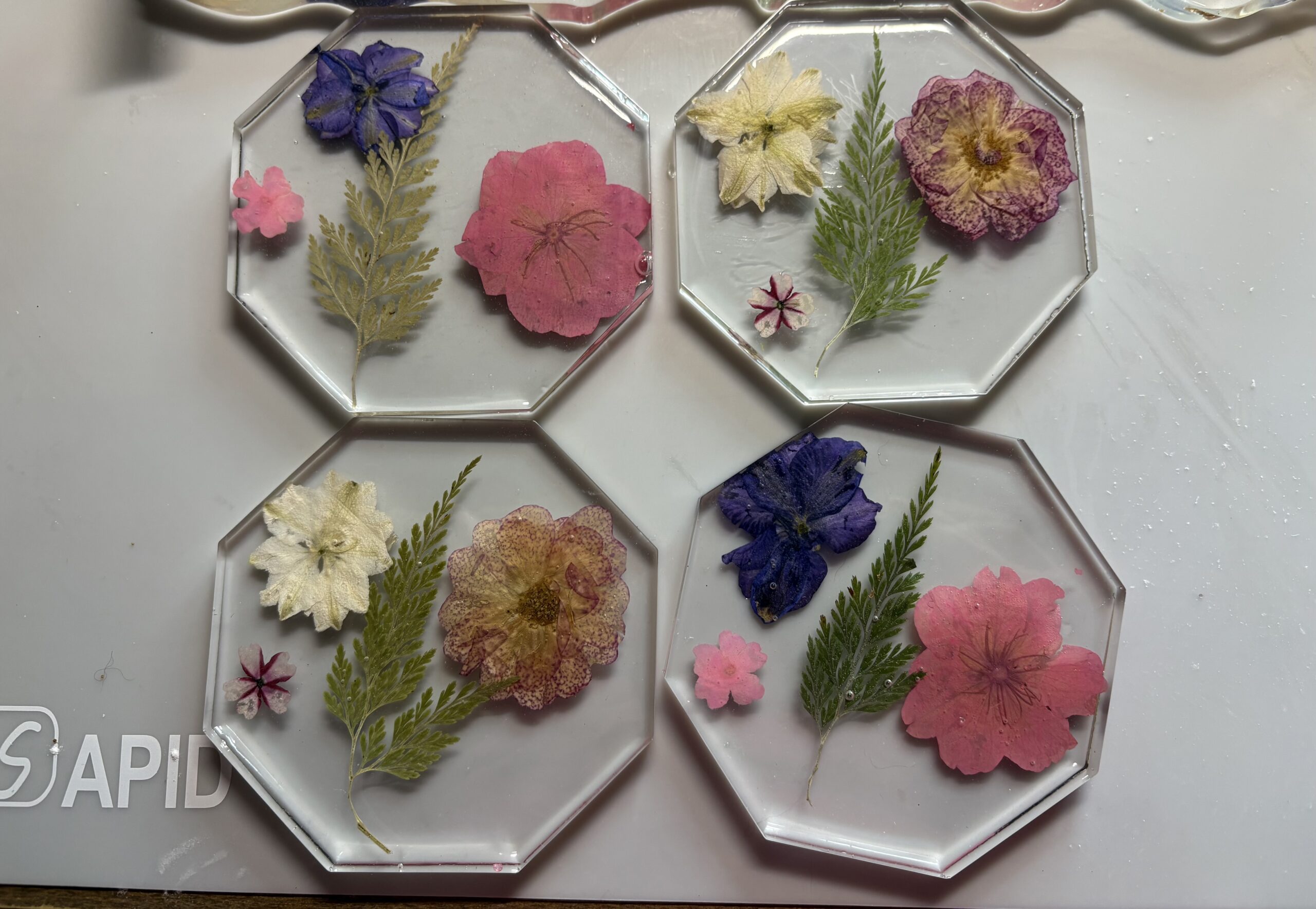 Handcrafted resin serving tray with pressed flowers, matching coaster set and holder, floral coffee table decor Handcrafted resin serving tray with pressed flowers, matching coaster set and holder, floral coffee table decor - image 2