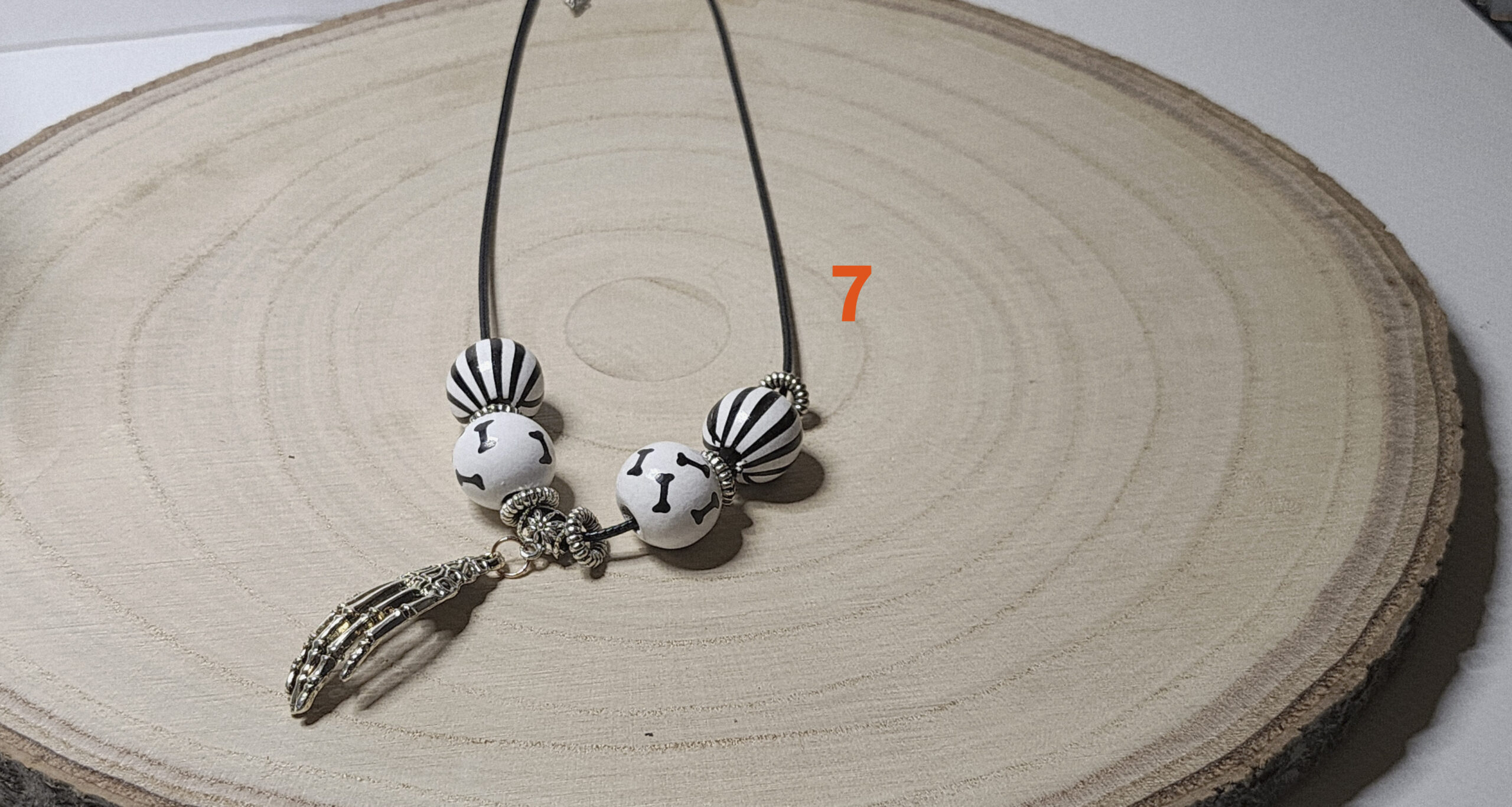 Fun spooky wooden bead necklace with halloween charms – handcrafted Fun spooky wooden bead necklace with halloween charms – handcrafted - image 4