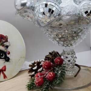Hand‑made wooden cat ornaments