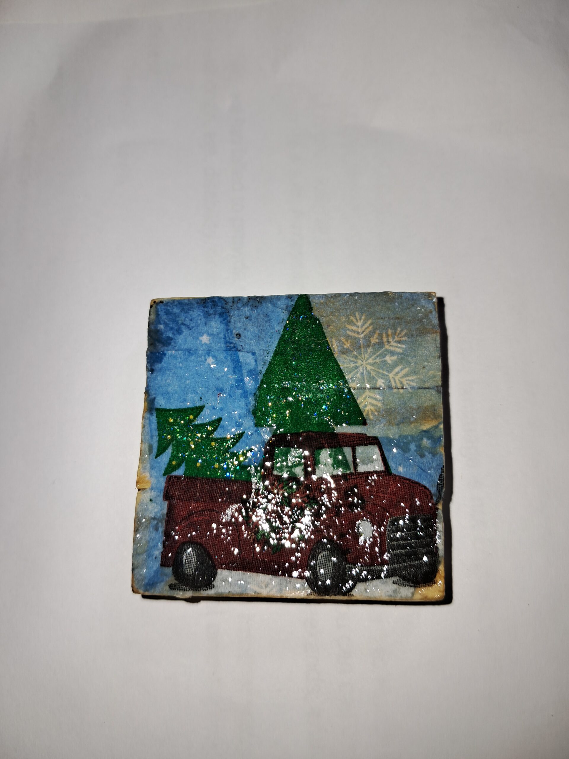 Red pickup truck christmas magnet decor Red pickup truck christmas magnet decor - image 2