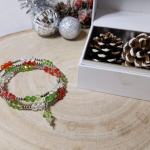 Handmade christmas memory wire bracelet – red, green & clear crystal beads with festive charm
